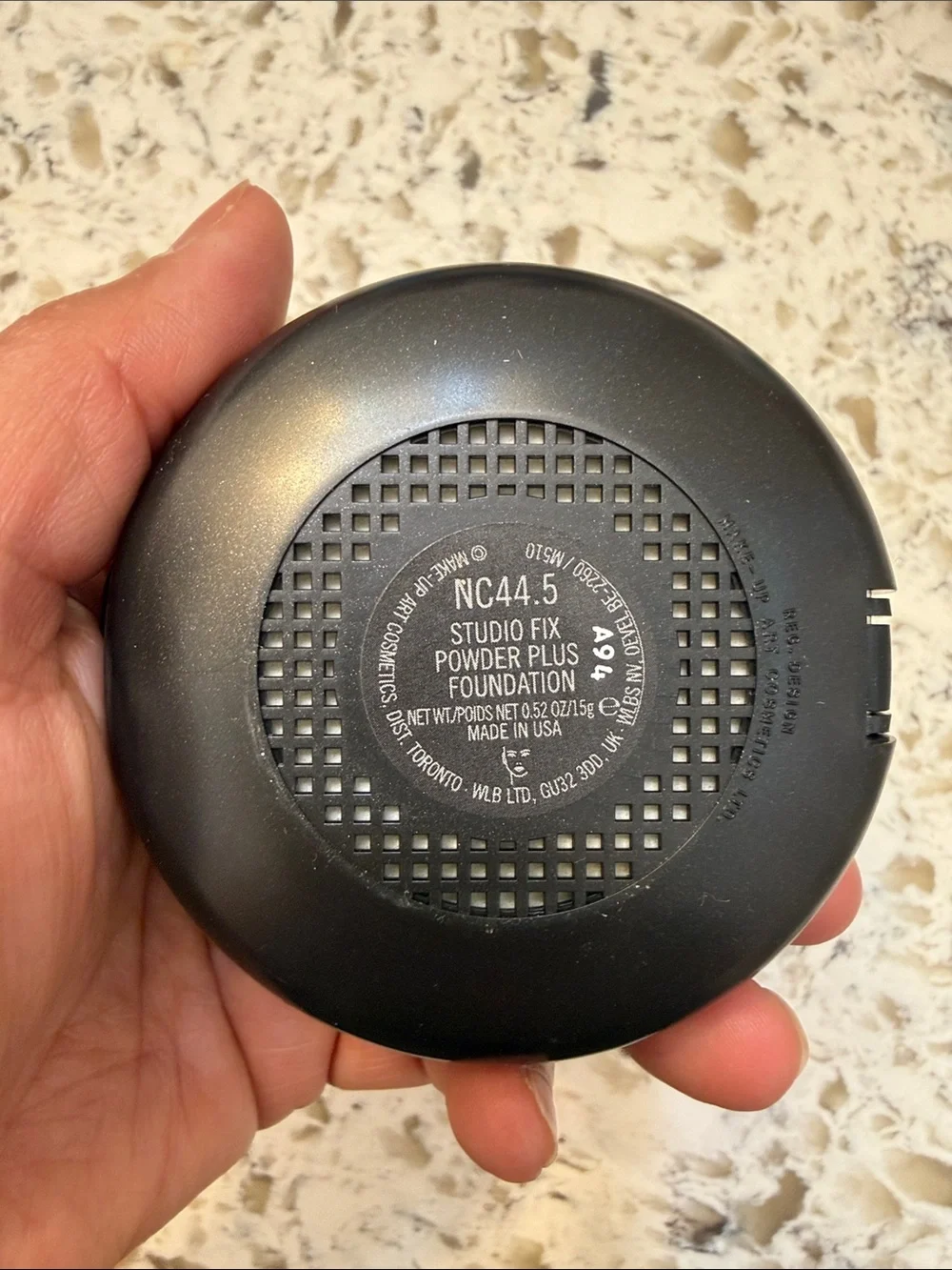 Rare and original NC44.5 Mac Studio fix powder foundation